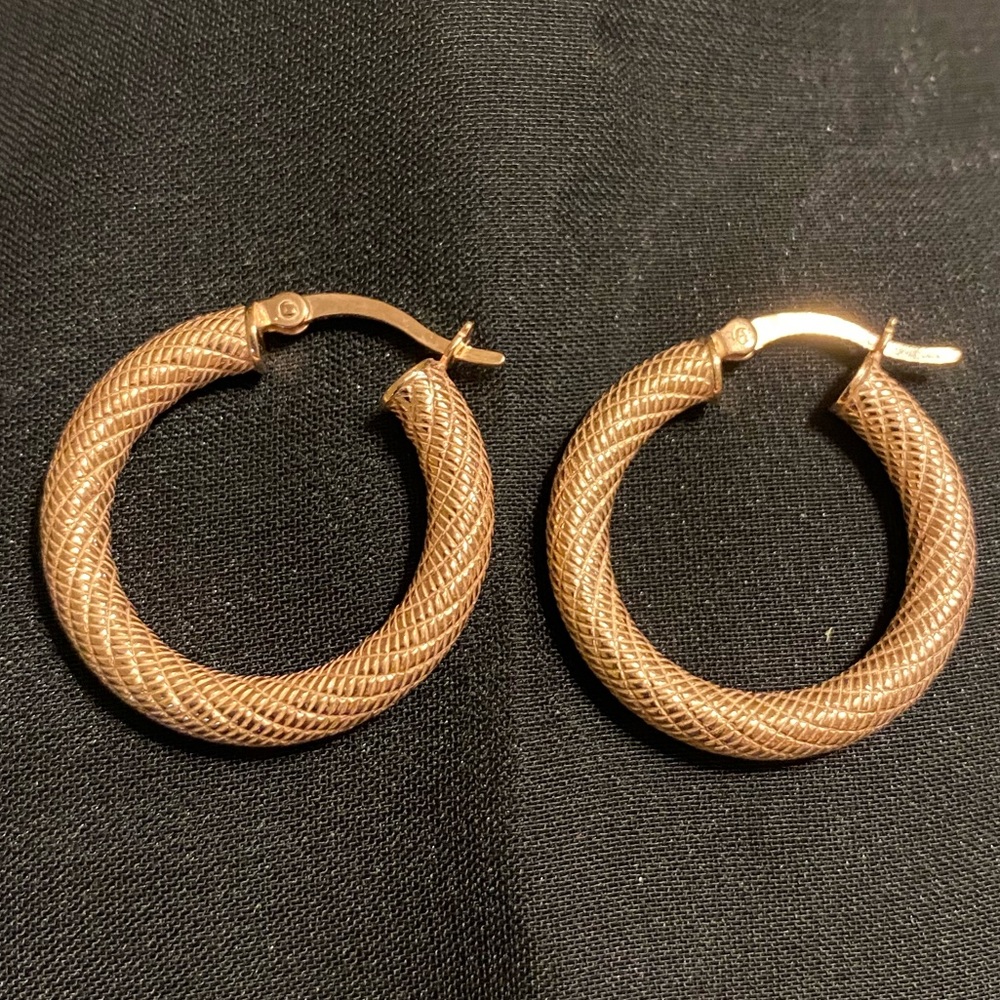 Rose Gold twist Hoop Earrings